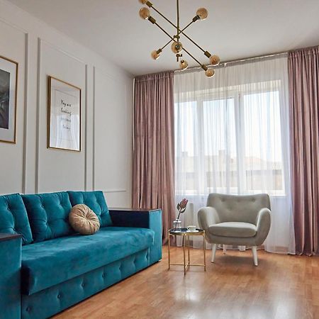 Lux Apartment Moekatsjeve Buitenkant foto