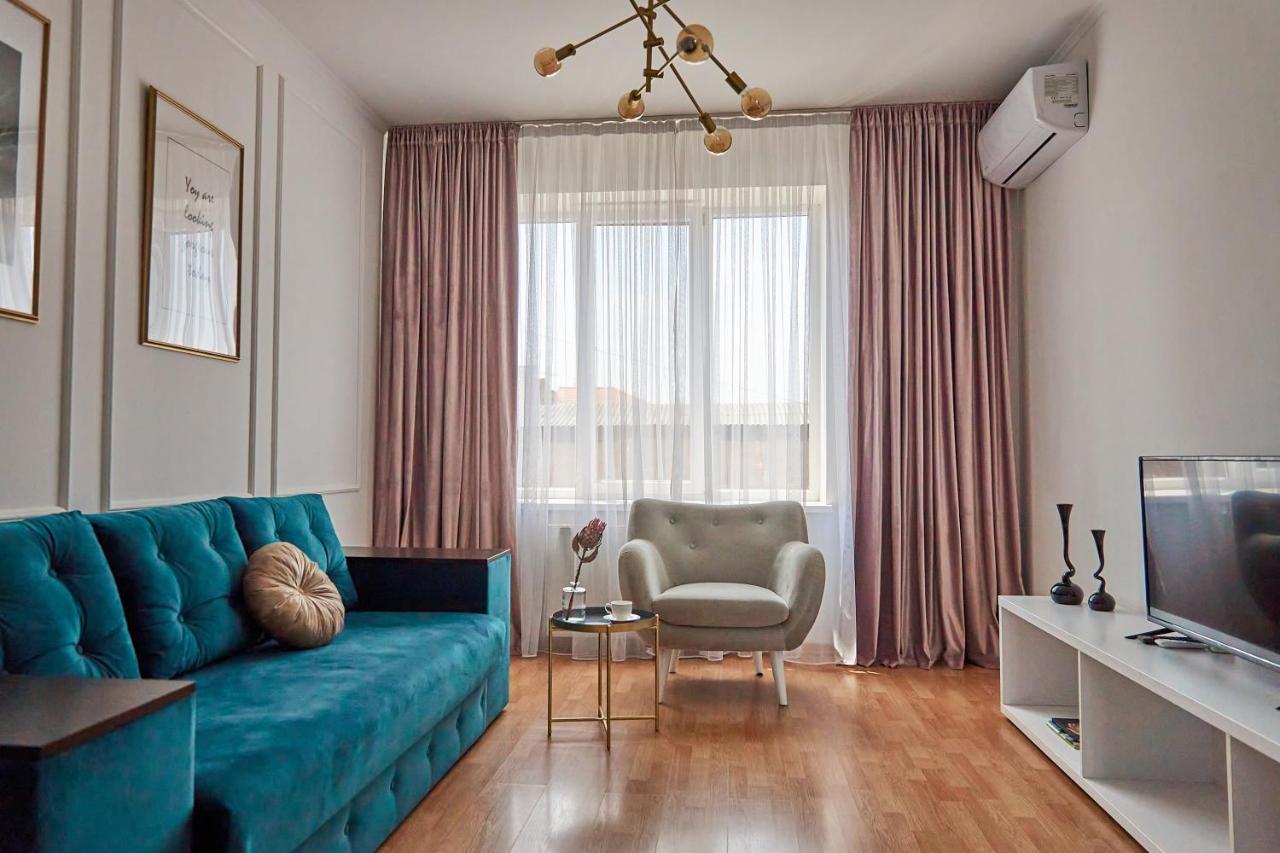 Lux Apartment Moekatsjeve Buitenkant foto